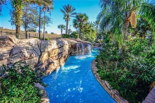 [NEW] Gated Golf Resort Suite w/Private Pool & Arcade Near Disney