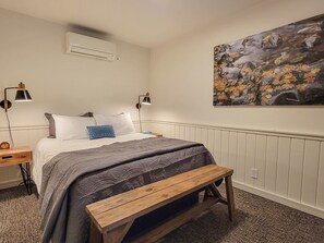 1 bedroom, WiFi, bed sheets - Birch Room 8 - loft room at The Inn At Mazama (Mazama)