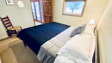 4 slaapkamers, een strijkplank/strijkijzer, gratis wifi, beddengoed