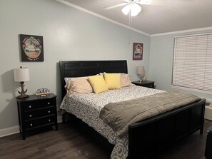 2 Schlafzimmer, Bügeleisen/Bügelbrett, kostenloses WLAN, Bettwäsche