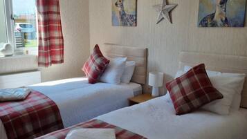 2 bedrooms, iron/ironing board, free WiFi, bed sheets