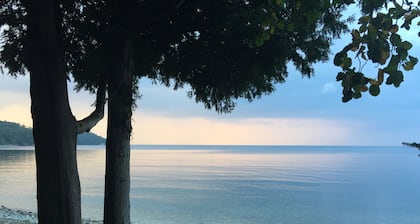 Waterfront vacation home on Garrett Bay with private dock (summer season)