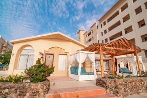 Terrace/patio - Sphinx Aqua Park Beach Resort (Hurghada)