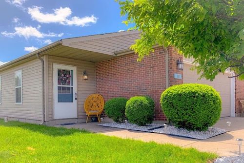 242 Overbrook Drive · Bailee's House in Monroe - Fast wifi, cable, more