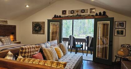 Private ADK Chalet/Close To All Mountain Adventures!