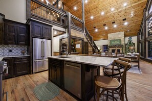 Refrigerador, microondas, horno, placa de cocina