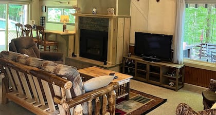 Cozy Chalet with First Lake access just minutes from town. Great Location