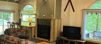 Cozy Chalet with First Lake access just minutes from town. Great Location
