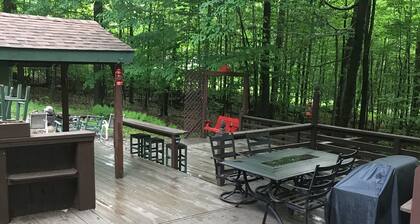 Cozy Chalet with First Lake access just minutes from town. Great Location