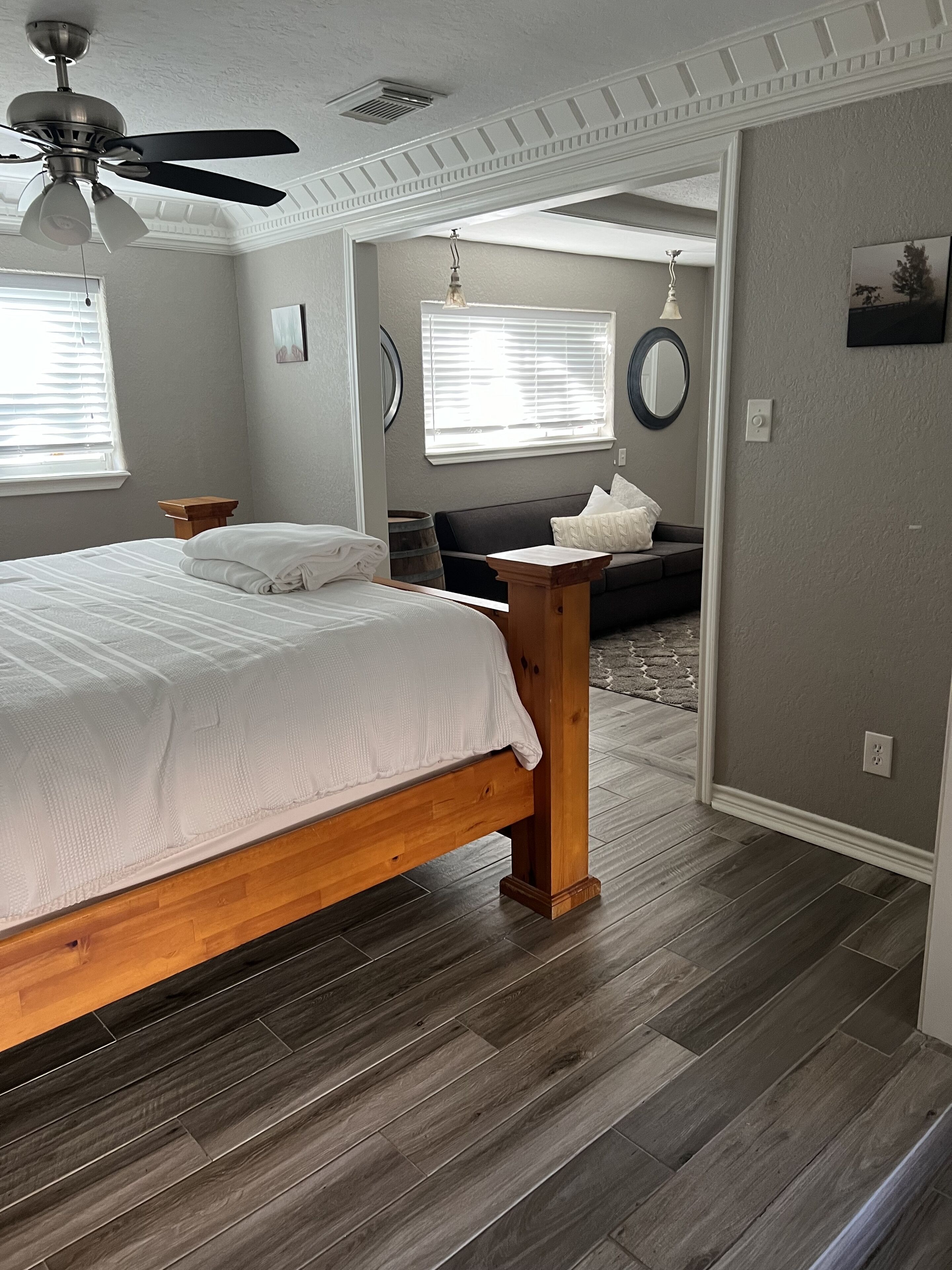 5 habitaciones, wifi gratis y ropa de cama 