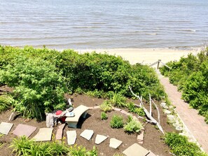 Plage, chaises longues
