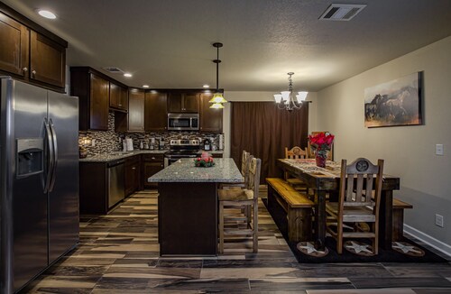 Lone Star Guest Haus BnB in downtown NBTX.