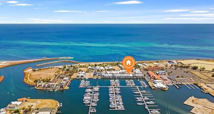 Marina View Port Geographe with WiFi is a modern stylish self-contained townhouse with amazing view