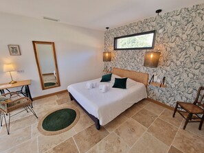 2 habitaciones, tabla de planchar con plancha y wifi gratis