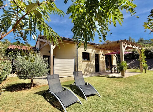 LOU MIYA - Gîte Périgourdin 5kms from SARLAT, Air conditioning, Jacuzzi SPA WELLIS
