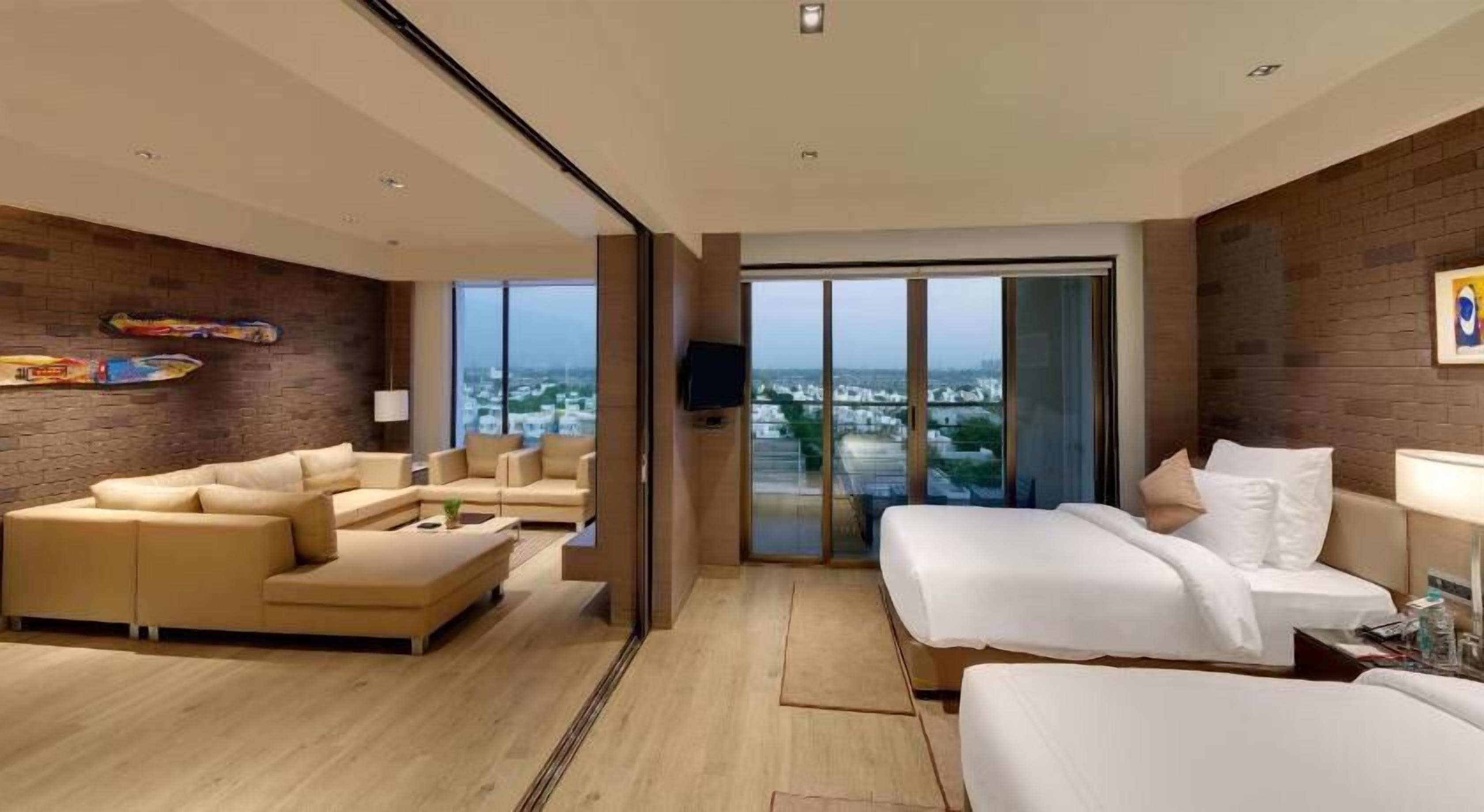 Premium bedding, minibar, in-room safe, desk