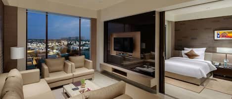 Premium bedding, minibar, in-room safe, desk