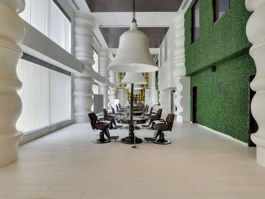 Couples treatment rooms, Turkish bath, body treatments, aromatherapy