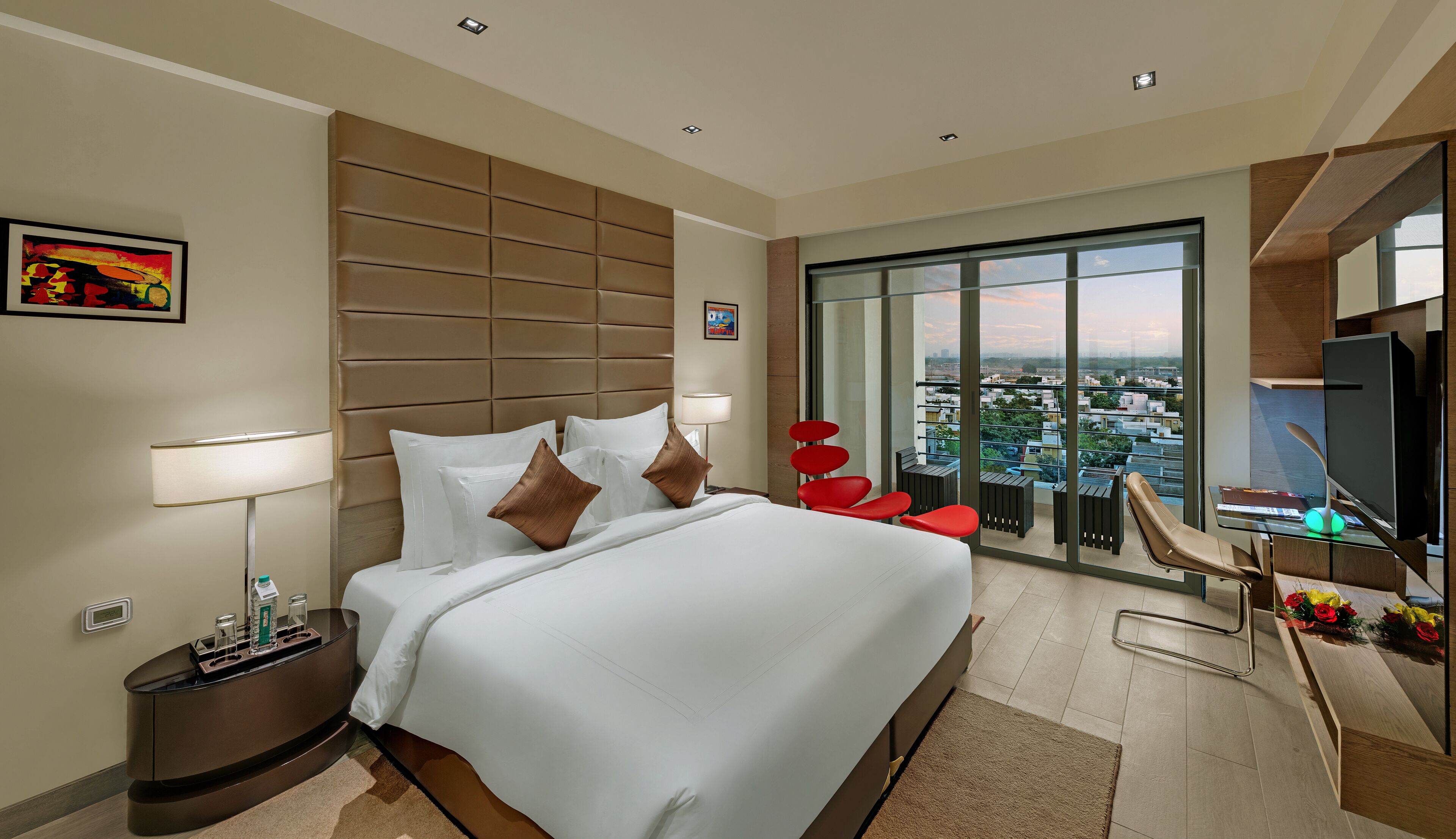 Premium bedding, minibar, in-room safe, desk