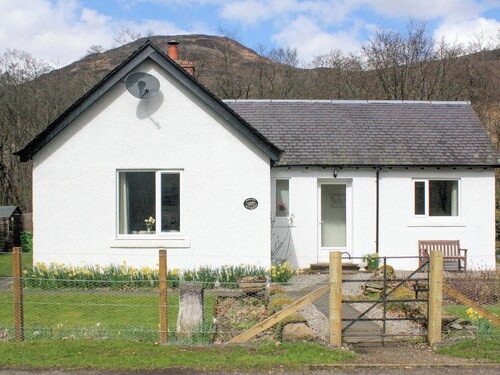 2 bedroom accommodation in St Fillans, near Crieff