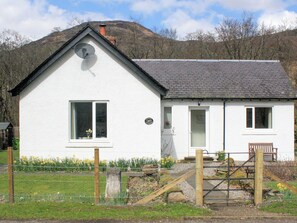Exterior - 2 bedroom accommodation in St Fillans, near Crieff (St Fillans, near Crieff)