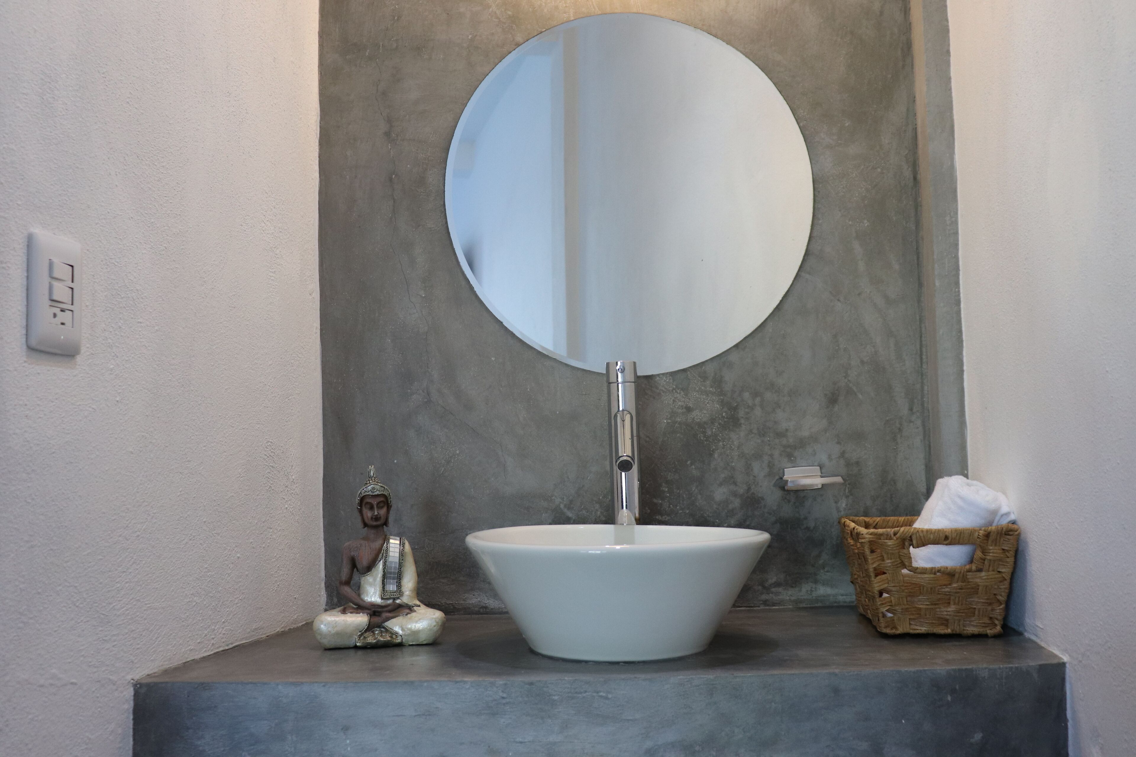 quadruple room, 2 double beds | bathroom sink