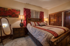 2 bedrooms, iron/ironing board, free WiFi, bed sheets - Historic Home Near Everything w/Gig internet & AC! (Spokane)
