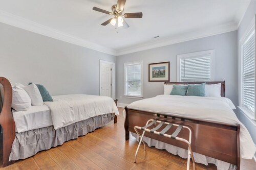 Luxury in the City: Charlotte Vacation Rental