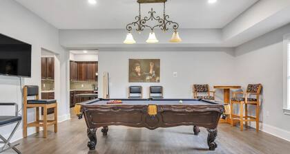 Luxury in the City: Charlotte Vacation Rental