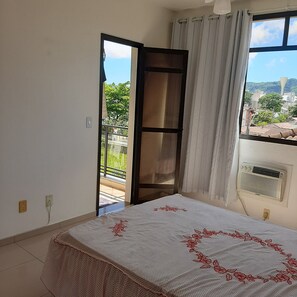 2 quartos, ferros/tábuas de passar roupa, Wi-Fi de cortesia