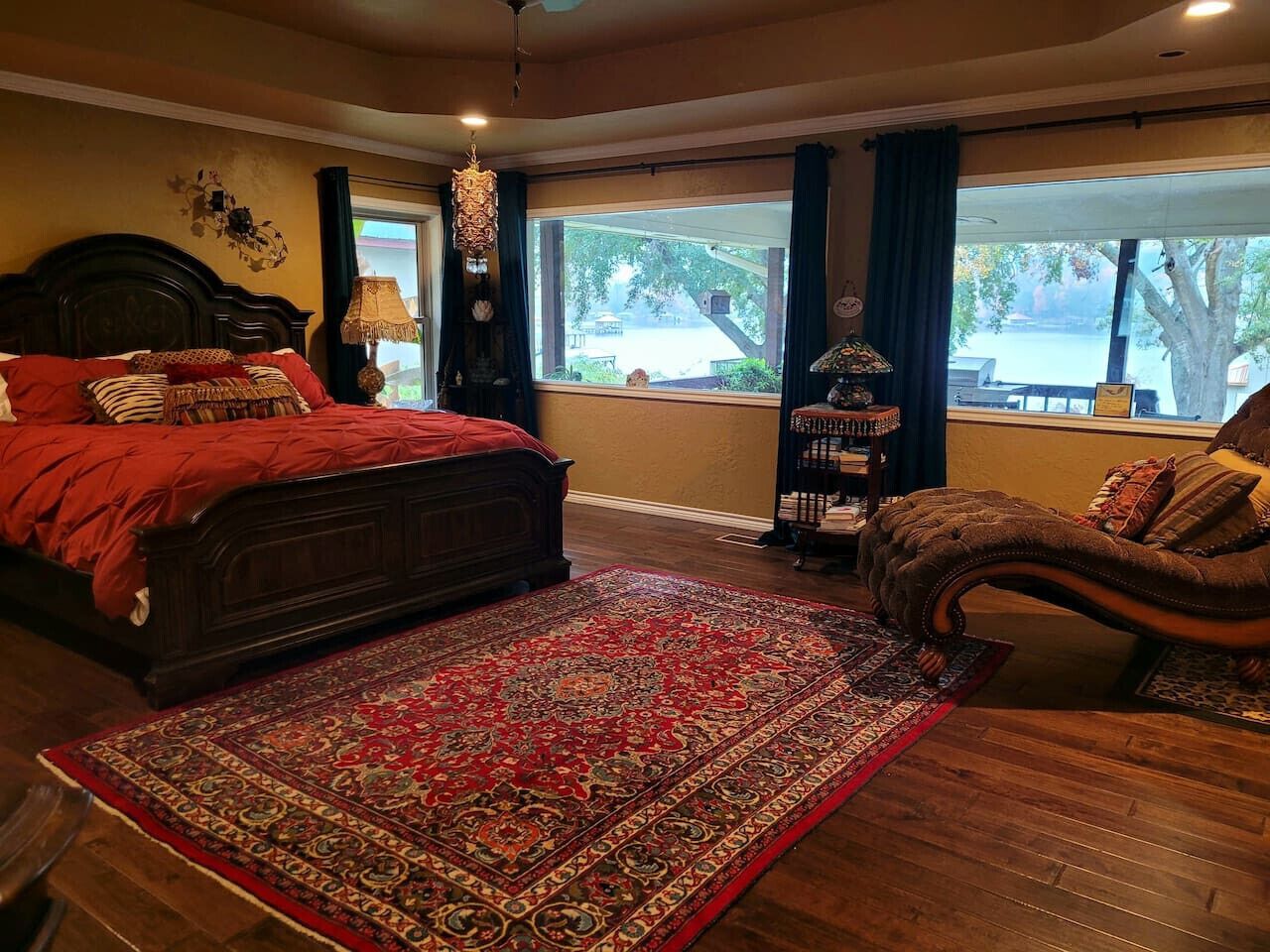 3 quartos, escrivaninha, ferros/tábuas de passar roupa, Wi-Fi