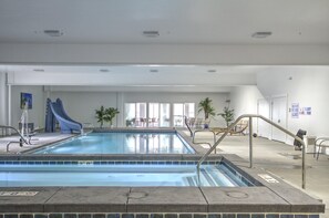 A heated pool - Indoor pool/Spa, townhome 7 at Waterdance, outdoor pool, pickleball+! (Garden City)