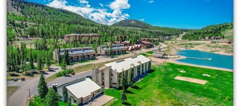 Walk to Giant Steps from this cozy 2 bd/2ba with Private balcony & Mtn views.