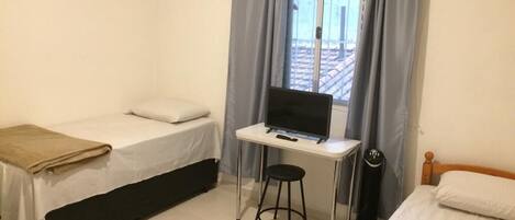 2 sovrum, strykjärn/strykbräda, gratis wi-fi och sängkläder