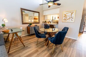 Dining - Palm Desert Getaway: Pool*Sun*Fun*Best Location! (Palm Desert)