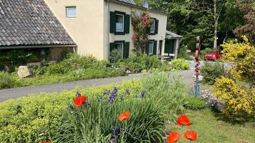 Enceinte de lâhĂ©bergement