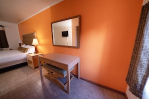 Premium Room | Free WiFi - Stay inn suite (Stockton)