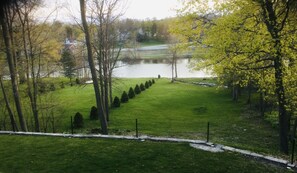 Property grounds - Riverview Getaway (Plymouth)