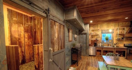 LOFTS OVER MAIN~ Chattooga Studio