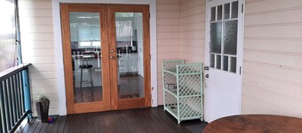 Wangan Tropical Getaway