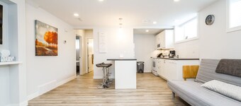 Gorgeous 2 bed suite centrally located in Edmonton