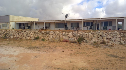 Fisherman's Getaway sleeps ten ocean views -STRA653HYEUEVG0