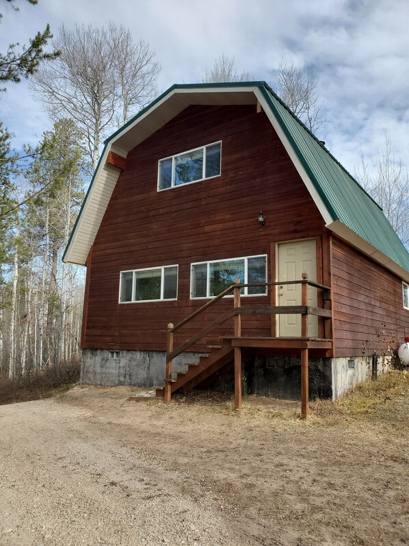 Exterior - Aspen Grove Cabin (Tetonia)