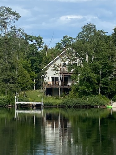 Lake Medora Loft house near Copper Harbor and Mount Bohemia.