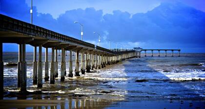 HOT TUB, Parking, A/C - Near SeaWorld, Beaches, MCRD, Barnes Tennis, PLNU!