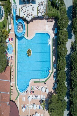 Piscina interna, piscina externa