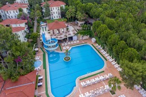Indoor pool, outdoor pool