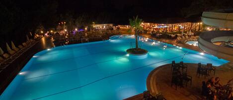 Indoor pool, outdoor pool
