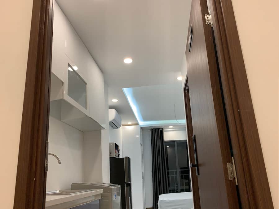 Suite estudio Deluxe | Cocina privada | Hervidor eléctrico y artículos de limpieza