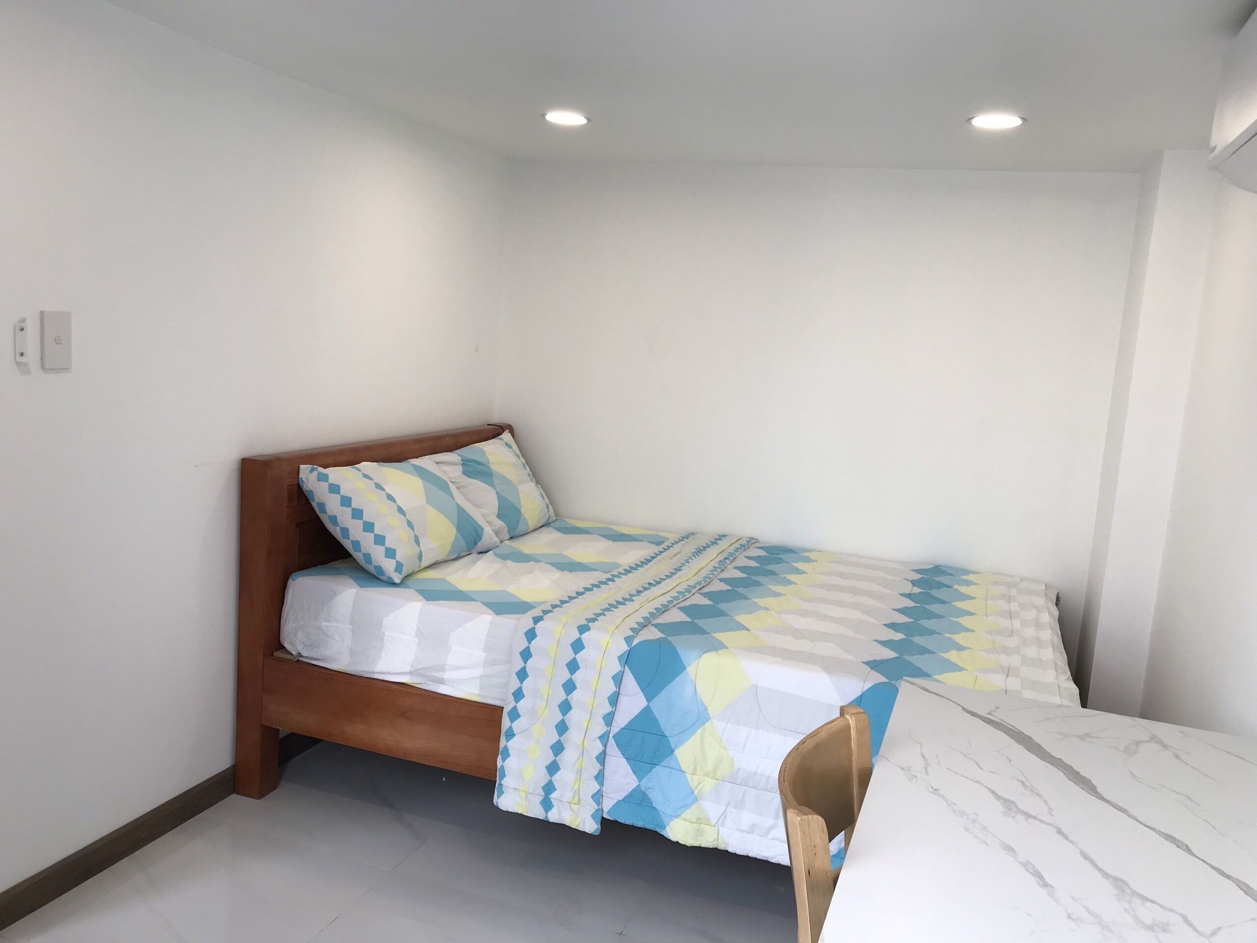 Wifi gratis y ropa de cama 